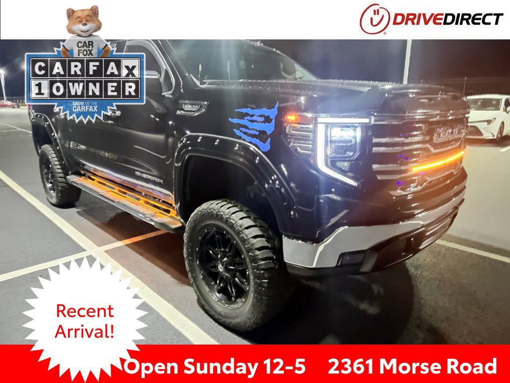 Used 2023 GMC Sierra 1500 SLT w/ SLT Premium Package AWD/4WD image 1
