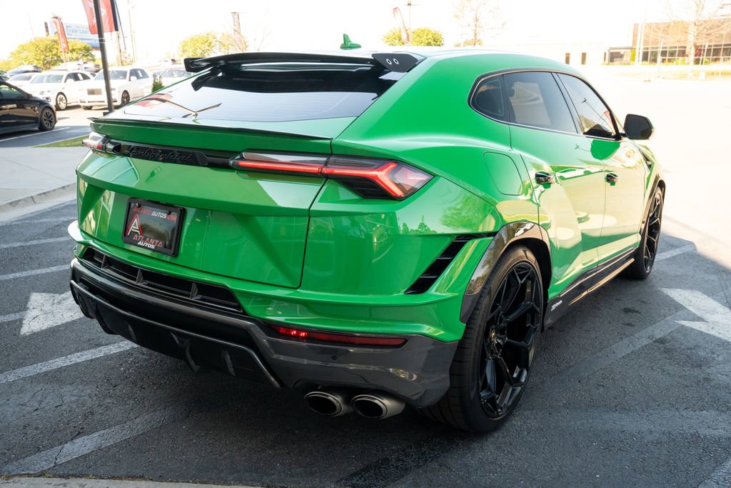Used 2023 Lamborghini Urus Performante AWD/4WD image 6