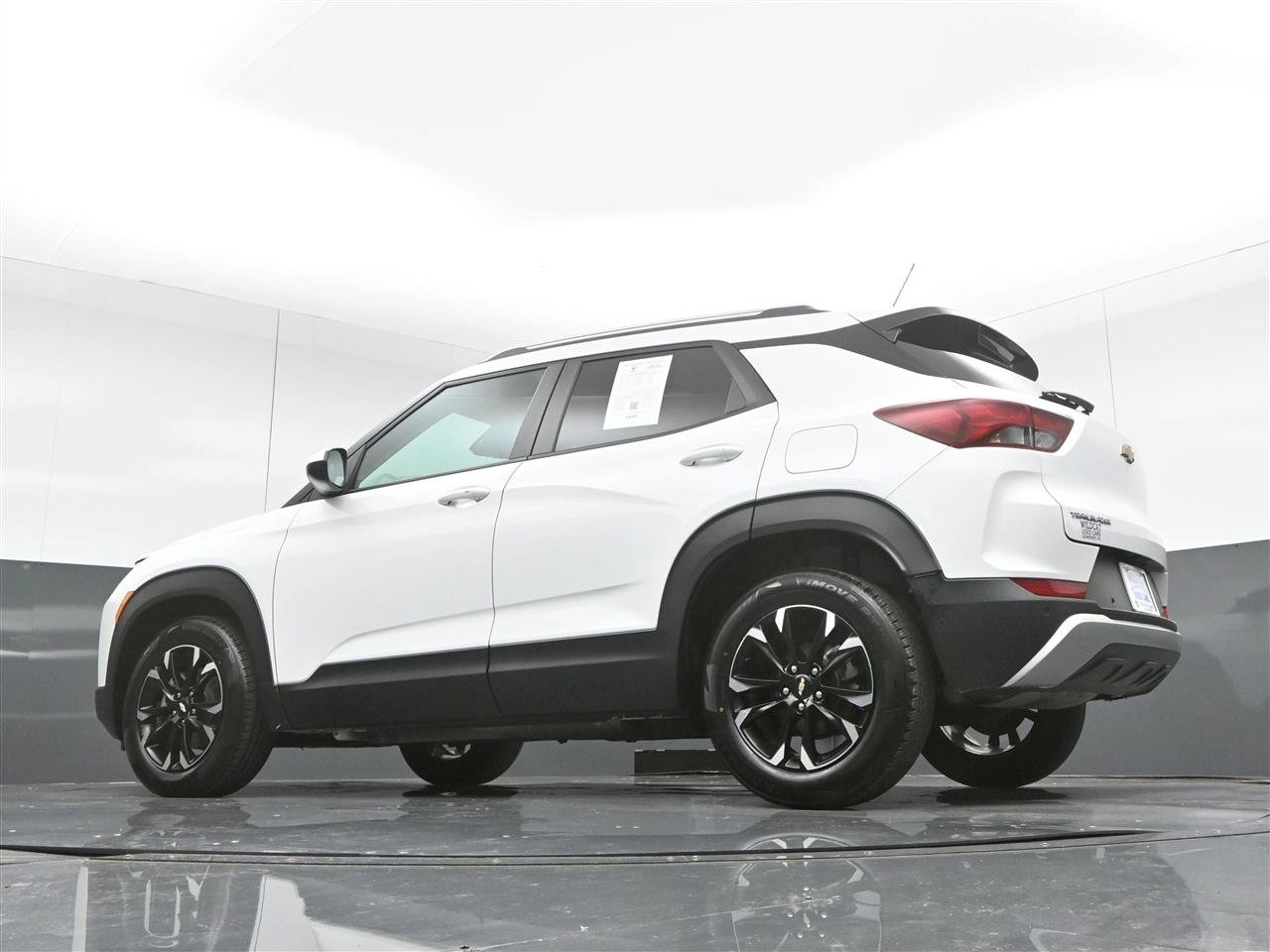 Used 2022 Chevrolet TrailBlazer LT w/ Convenience Package FWD image 35