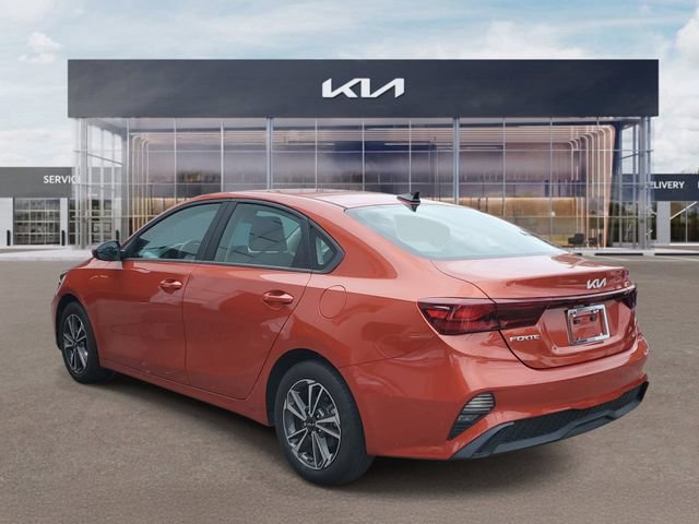 Certified 2023 Kia Forte LXS FWD image 4