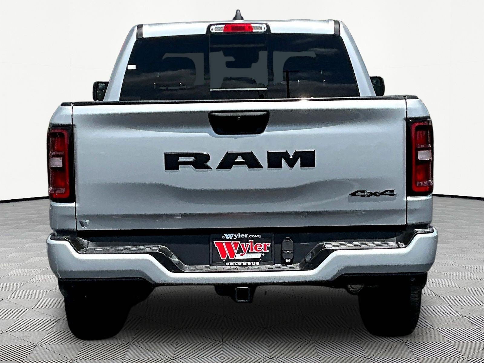 New 2026 RAM 1500 Express AWD/4WD image 5