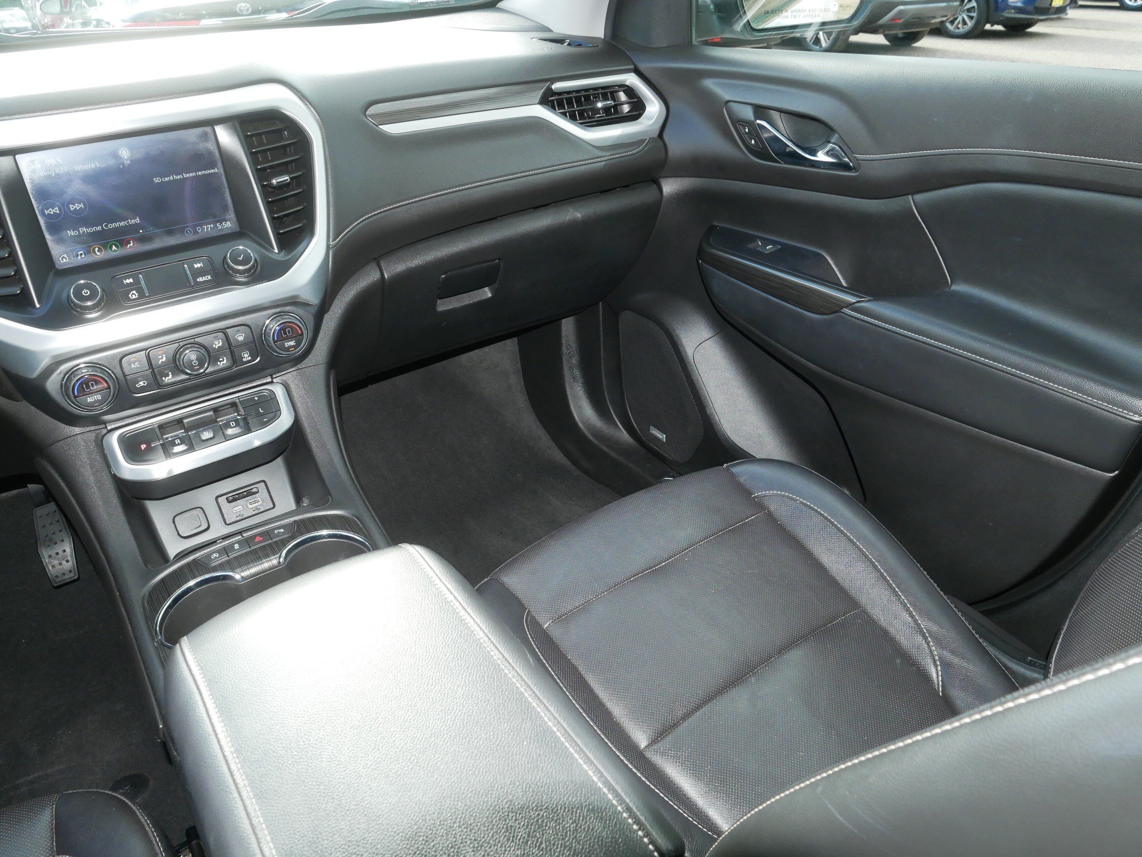 Used 2020 GMC Acadia SLT AWD/4WD image 11