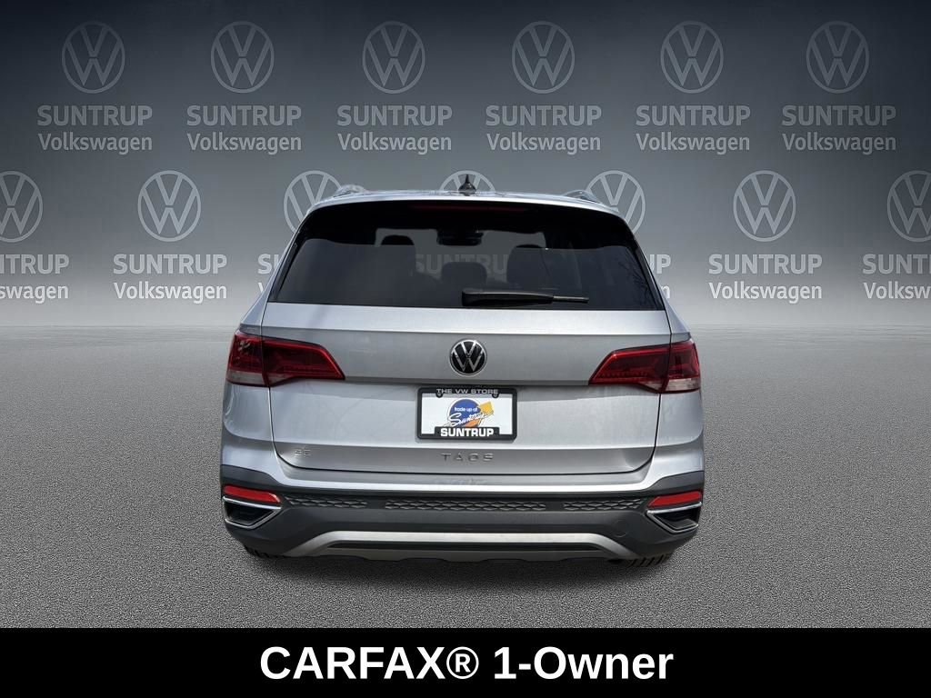 Used 2023 Volkswagen Taos SE w/ Panoramic Sunroof Package image 4