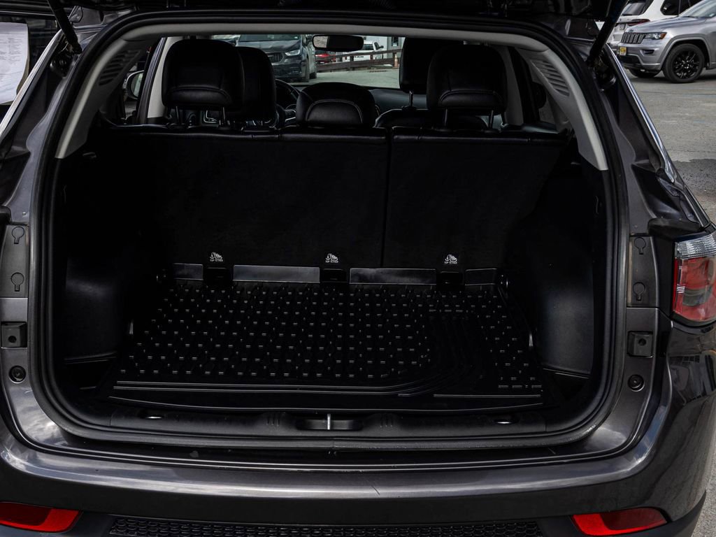 Used 2020 Jeep Compass Limited image 35