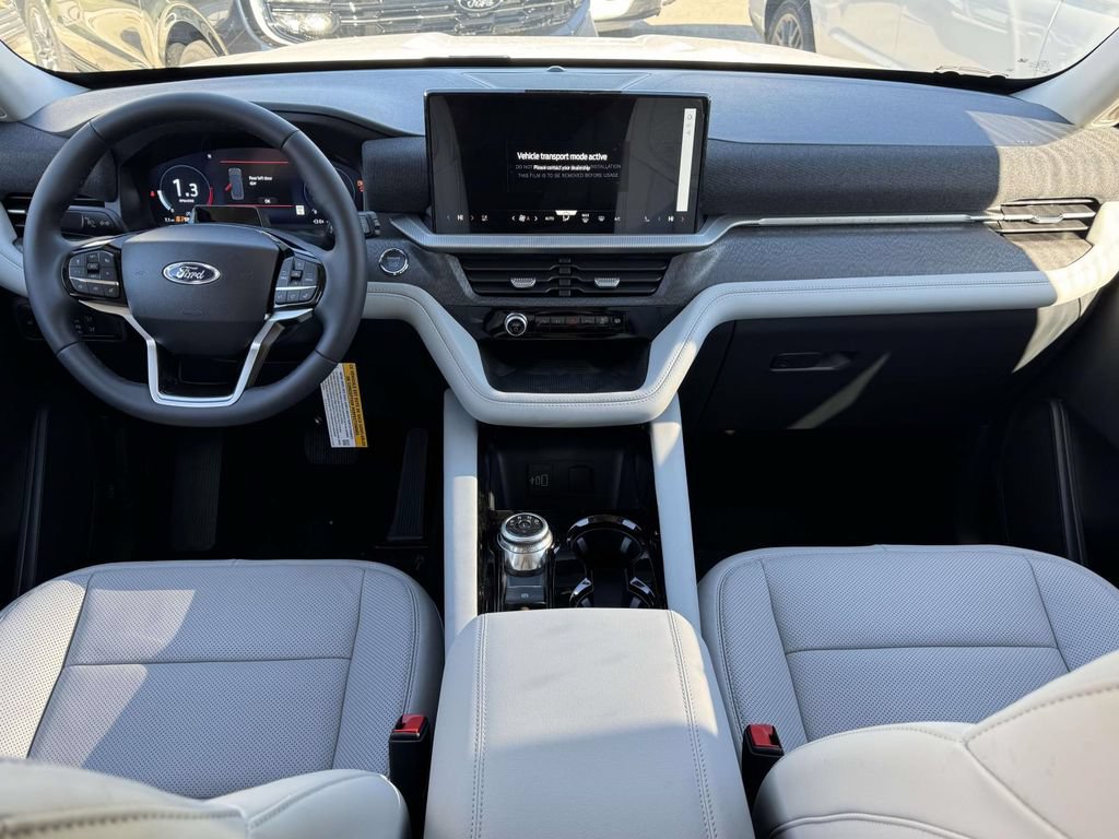 New 2026 Ford Explorer Platinum w/ LUX Leather Package AWD/4WD image 2