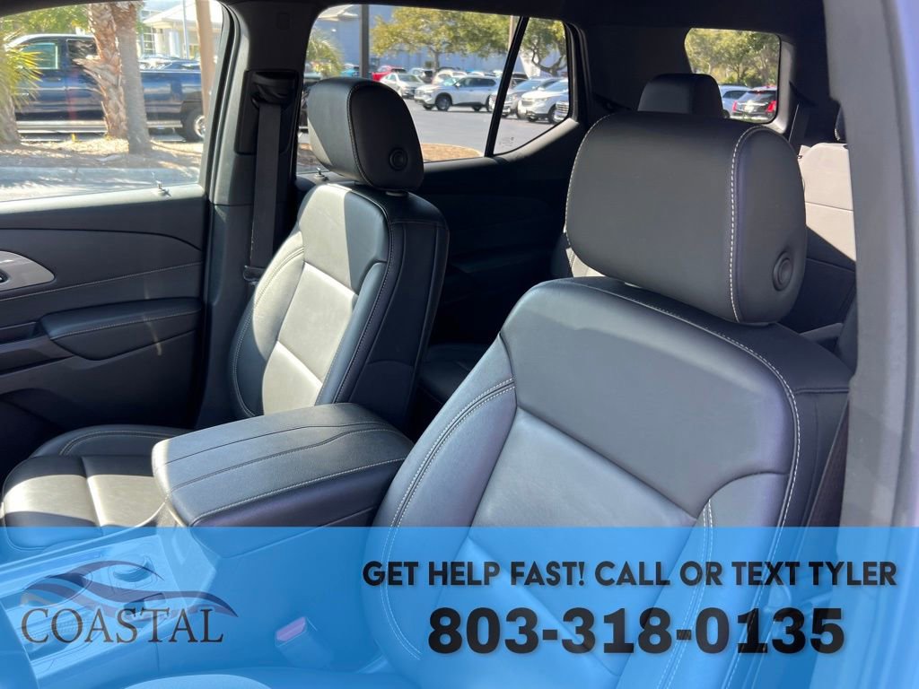 Used 2023 Chevrolet Traverse LT FWD image 13