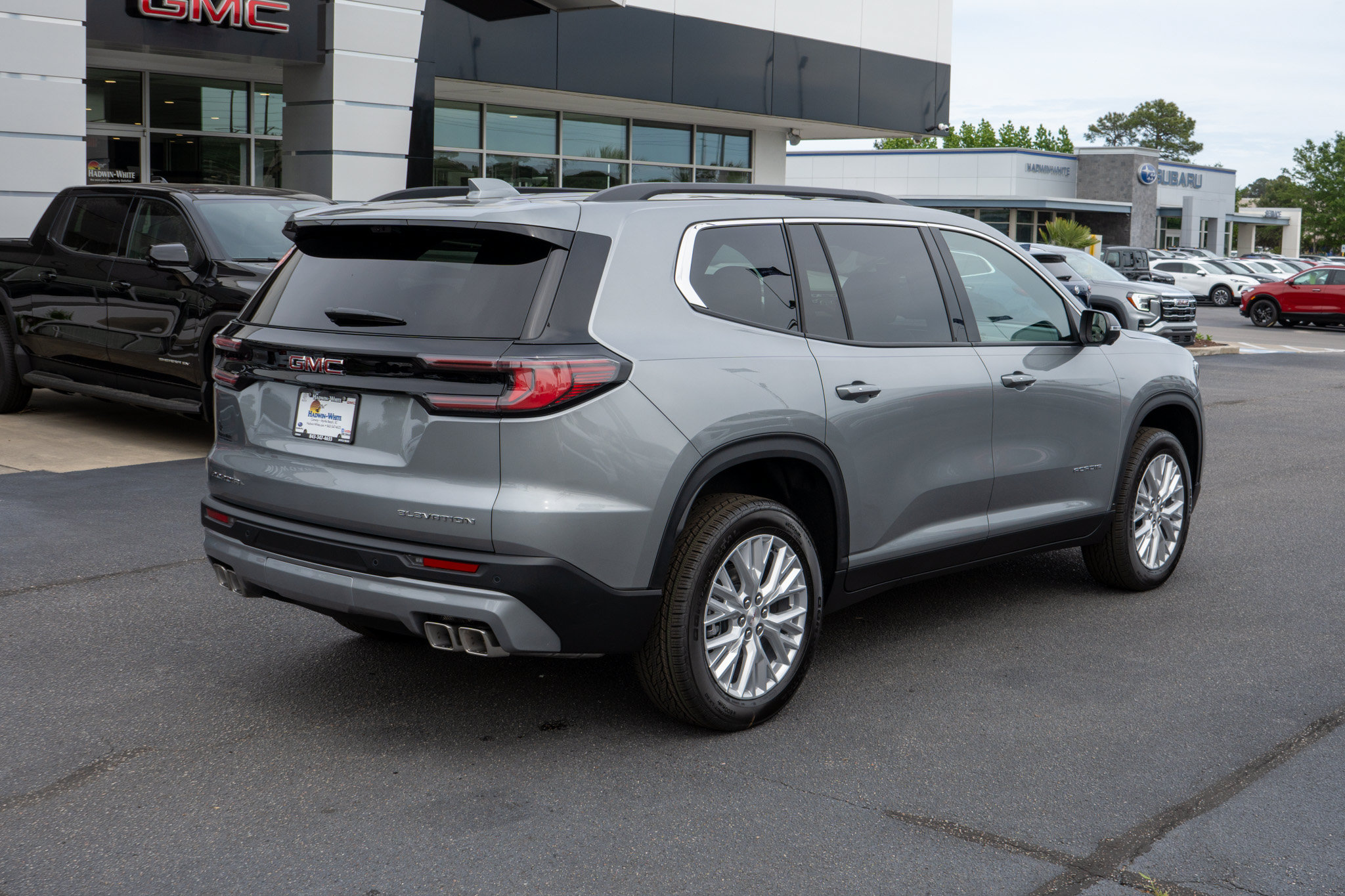 New 2026 GMC Acadia Elevation FWD image 3