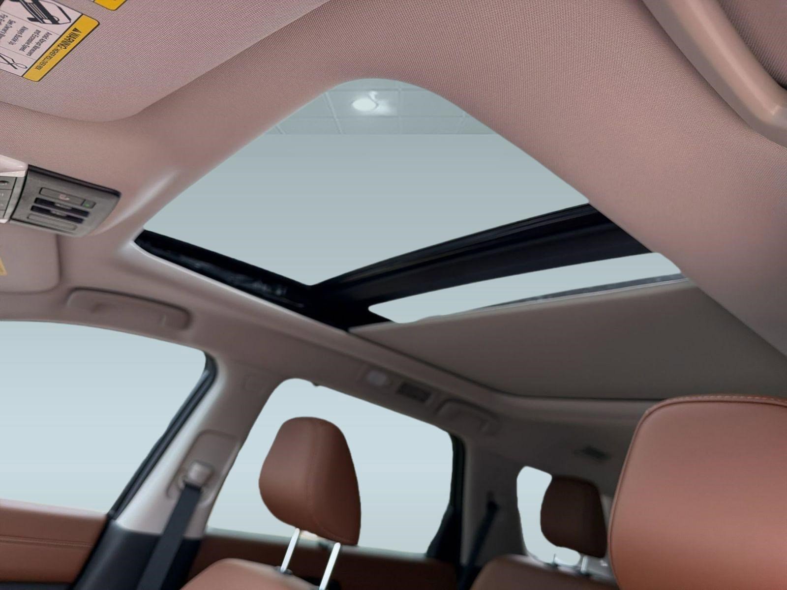 New 2026 Nissan Pathfinder Platinum image 16