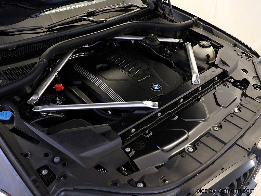 Used 2022 BMW X5 xDrive40i w/ M Sport Package AWD/4WD image 40