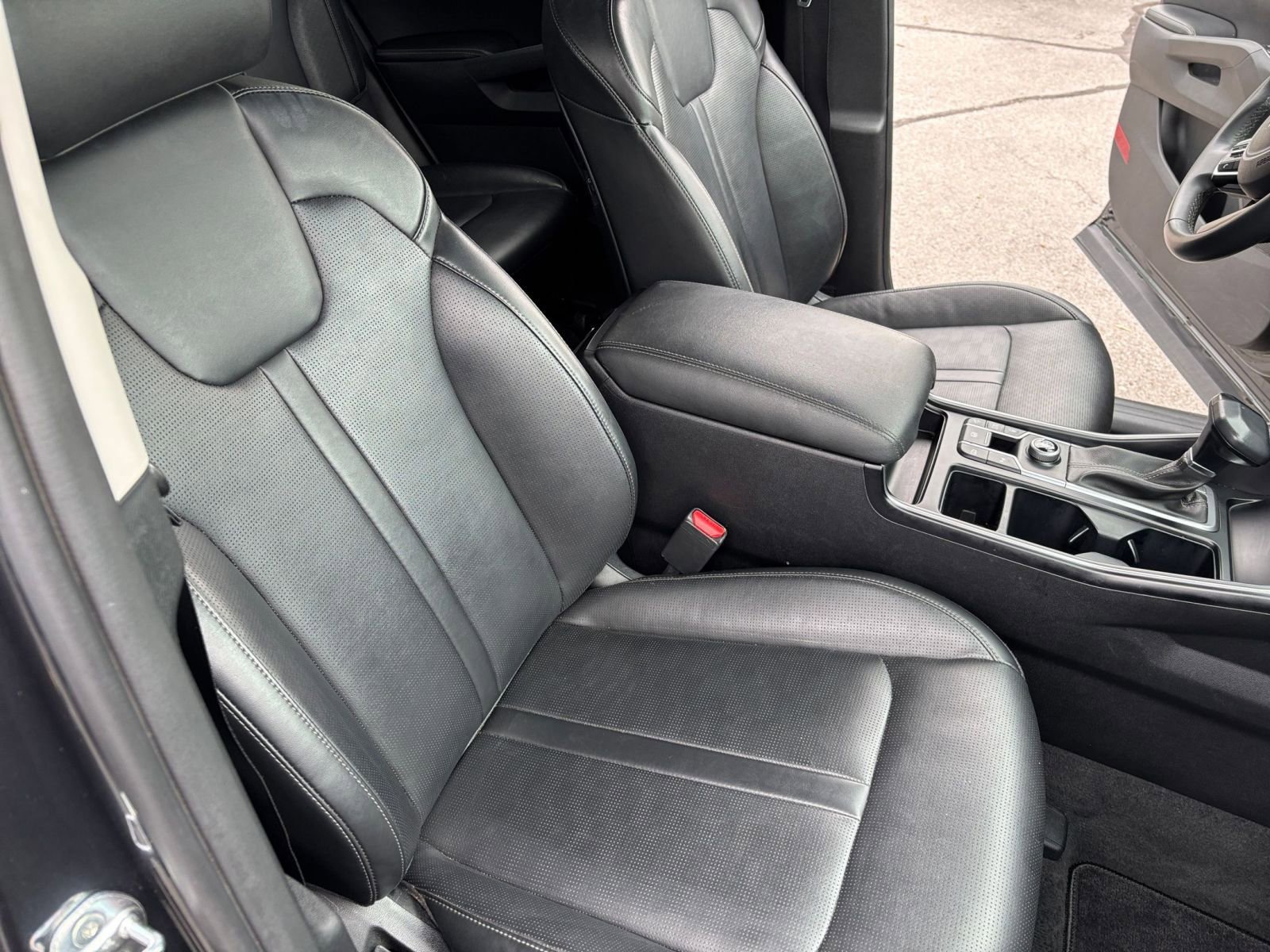 Used 2024 Kia Sorento S FWD image 39