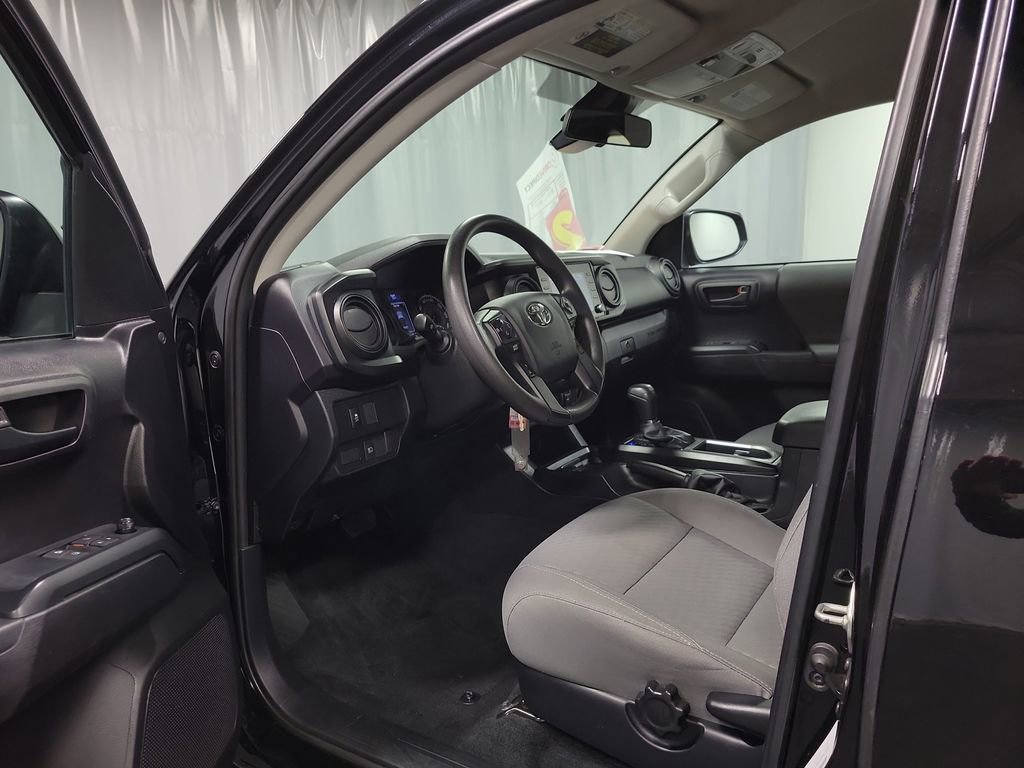 Used 2020 Toyota Tacoma SR image 12