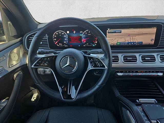 Used 2025 Mercedes-Benz GLS 450 4MATIC image 17
