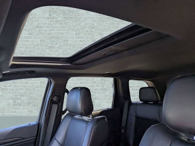 Used 2020 Jeep Grand Cherokee Altitude RWD image 22