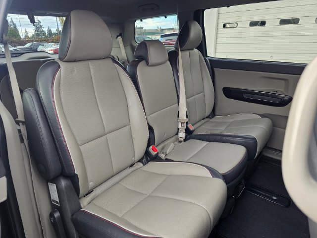 Used 2018 Kia Sedona SX FWD image 12
