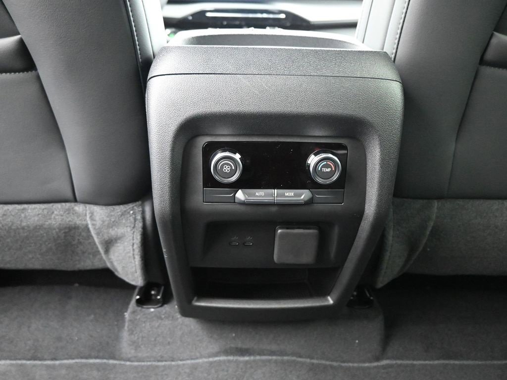 New 2026 Buick Enclave Sport Touring w/ Power Package image 18