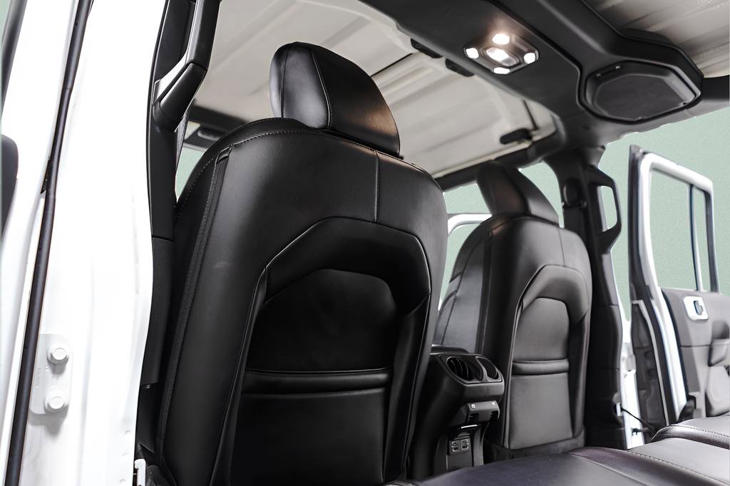 Used 2021 Jeep Gladiator Overland w/ Uconnect 4C Nav & Sound Group image 29