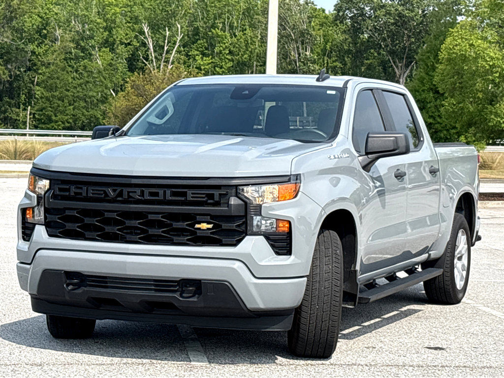 Used 2024 Chevrolet Silverado 1500 Custom RWD image 3