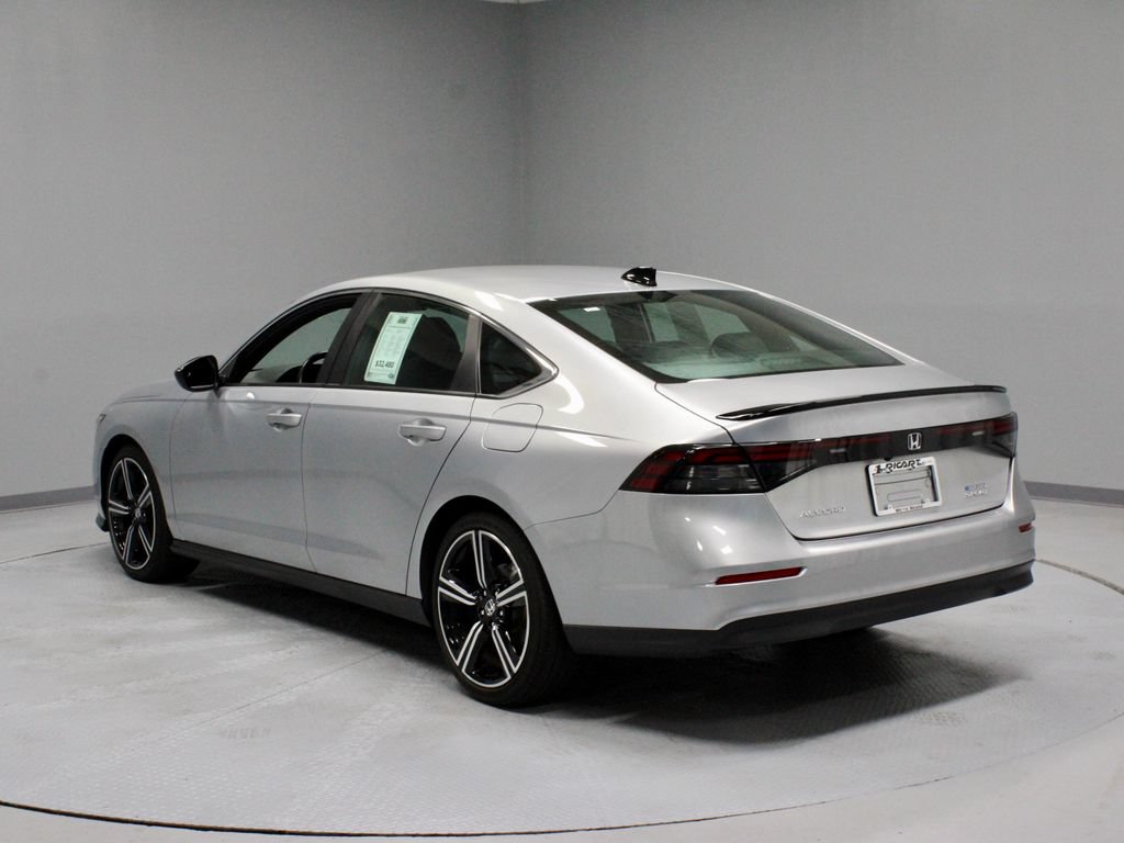 Used 2025 Honda Accord Sport image 8