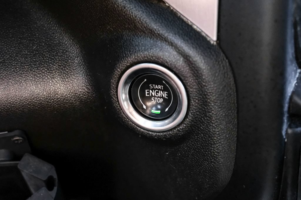 Used 2021 GMC Sierra 1500 SLT AWD/4WD image 19