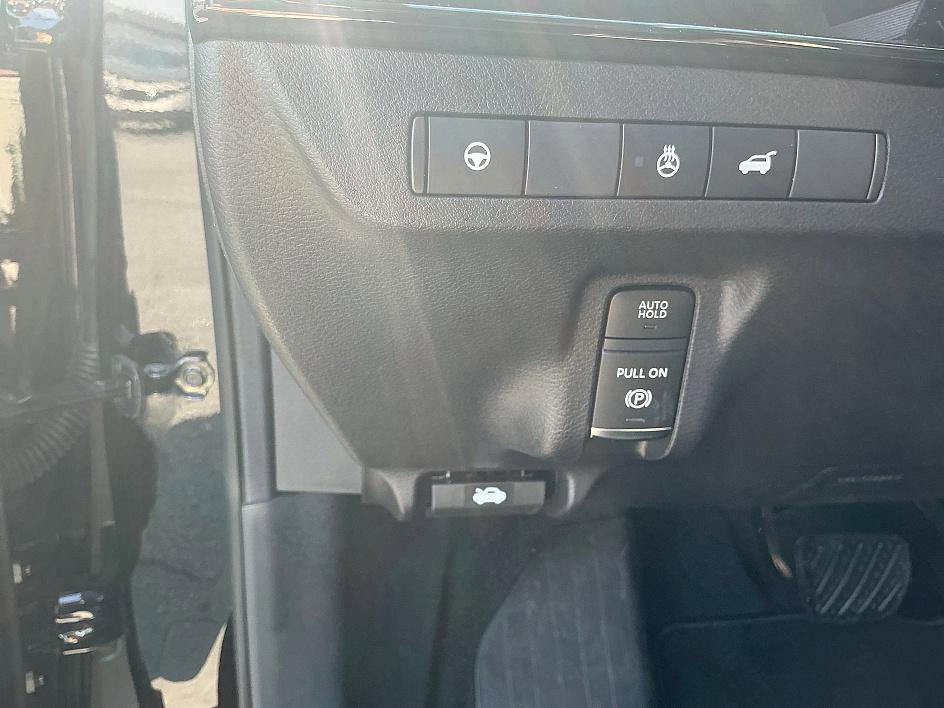 Certified 2025 Nissan Murano SL image 13