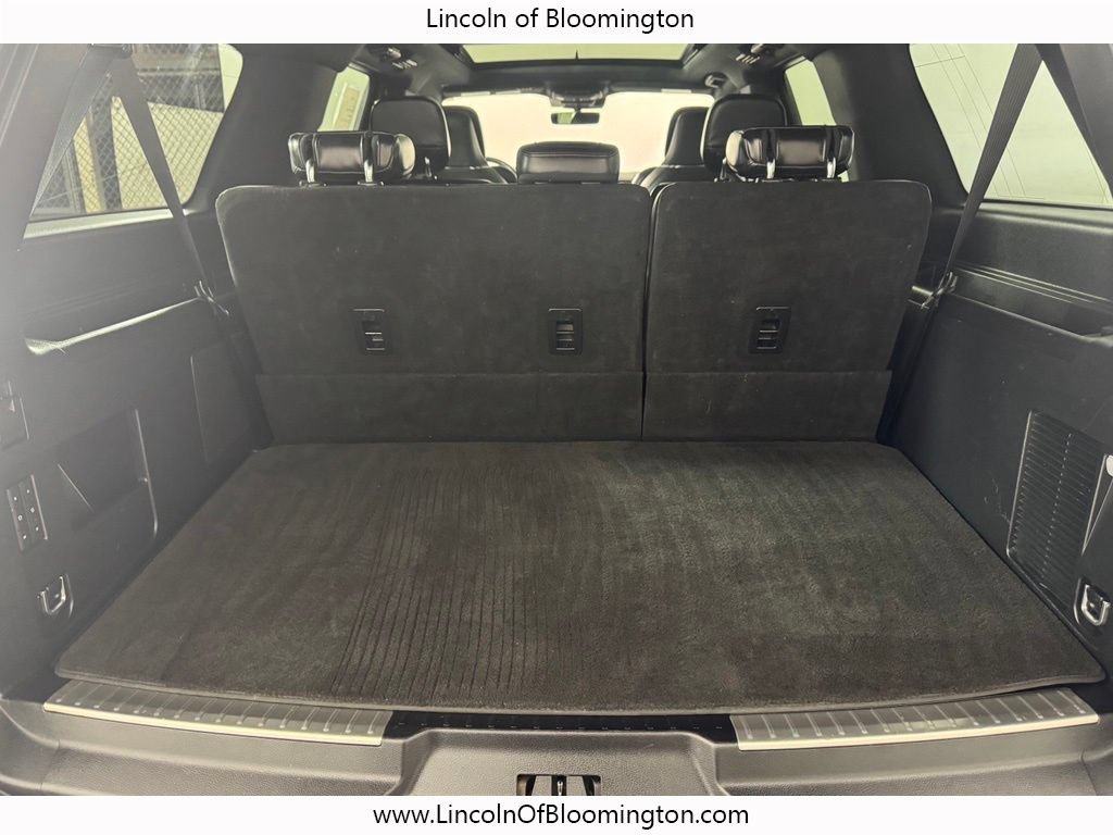Used 2020 Lincoln Navigator L Reserve w/ Equipment Group 208A Reserve AWD/4WD image 15