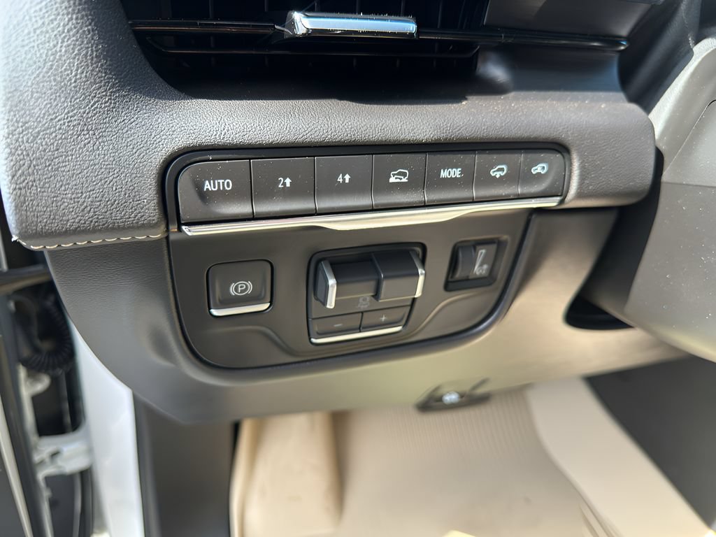 Used 2023 Cadillac Escalade Sport w/ Touring Package AWD/4WD image 15