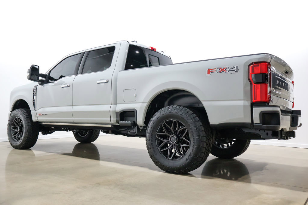 Used 2025 Ford F250 Platinum w/ Platinum Plus Package image 12