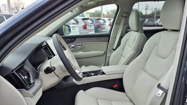 New 2026 Volvo XC90 B6 Ultra w/ Protection Package image 13