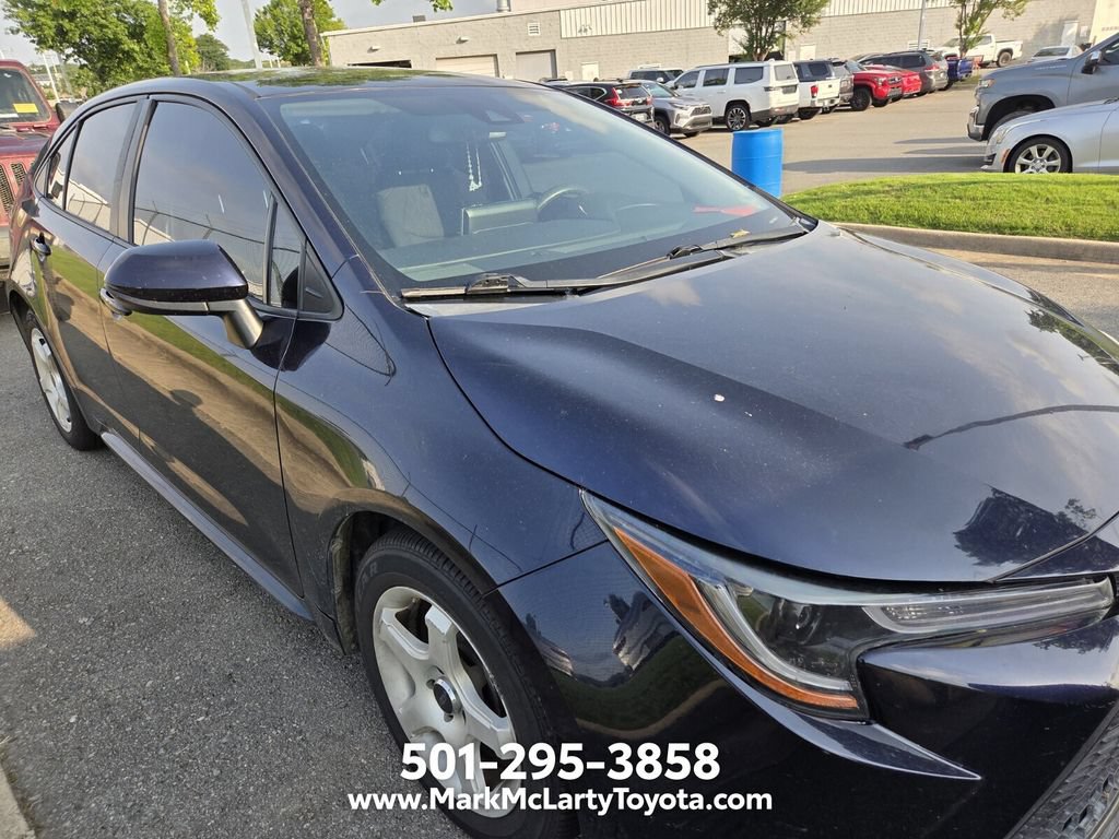 Used 2020 Toyota Corolla LE FWD image 4