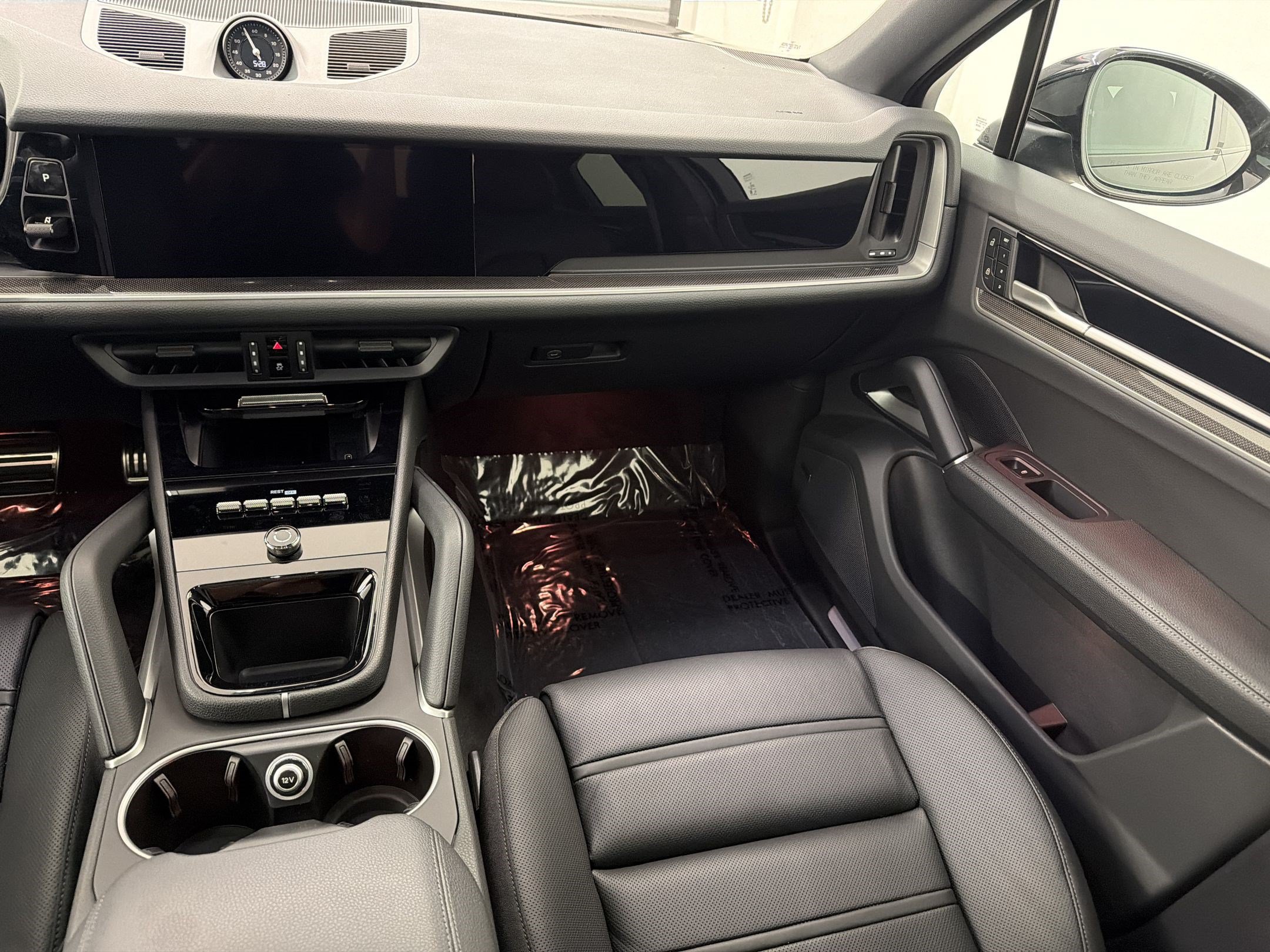 New 2026 Porsche Cayenne Coupe AWD/4WD image 27
