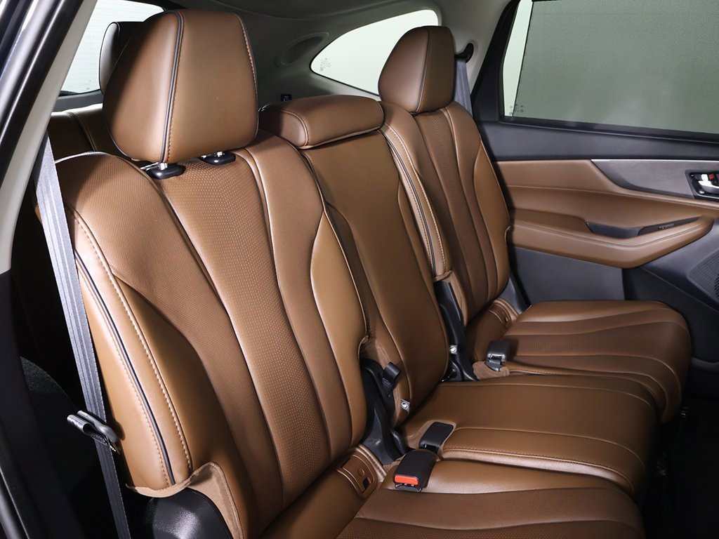 Used 2024 Acura MDX SH-AWD w/ Advance Package image 39