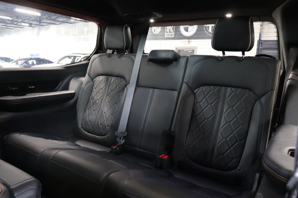 Used 2023 Jeep Grand Wagoneer Series III image 19