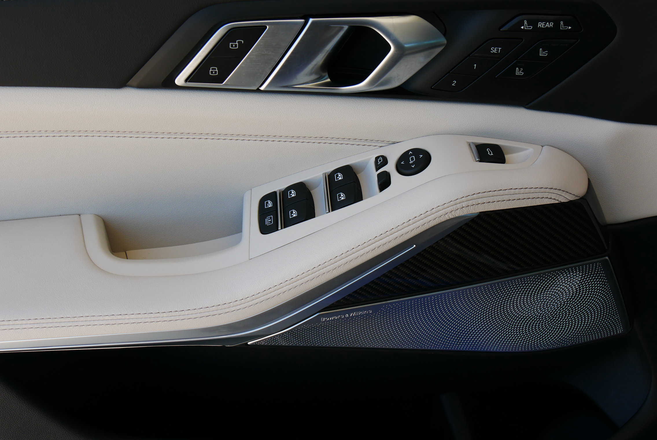 New 2026 BMW X7 M60i image 28