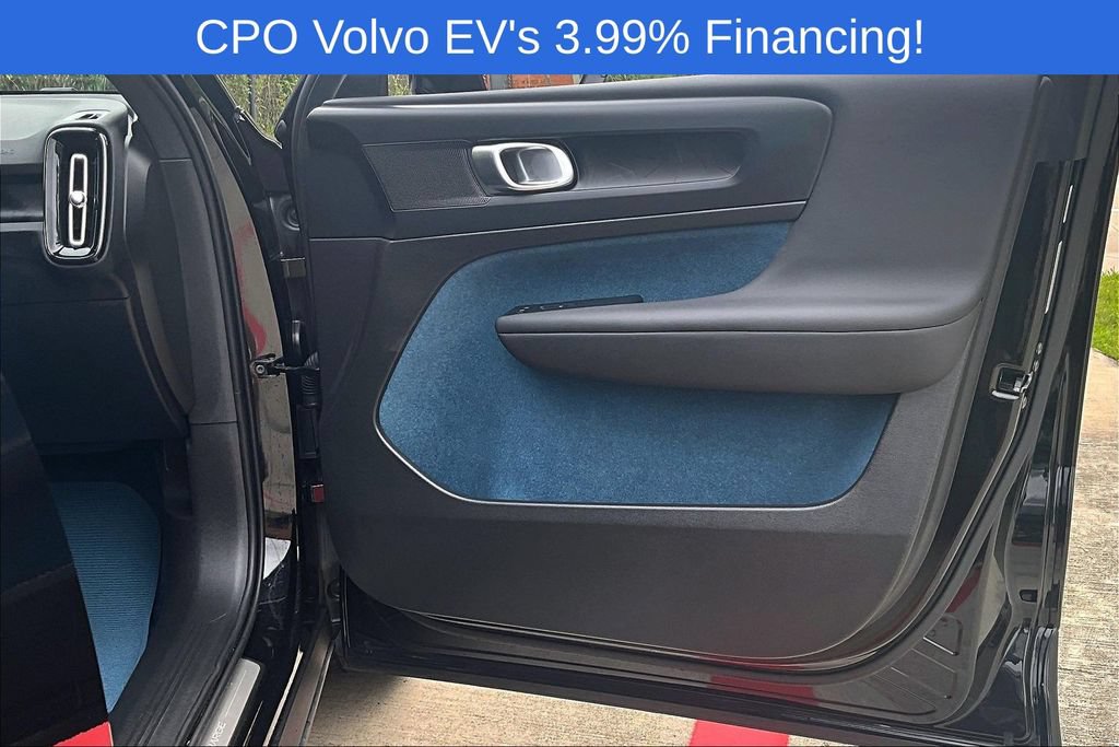 Used 2023 Volvo XC40 Recharge Plus AWD/4WD image 25