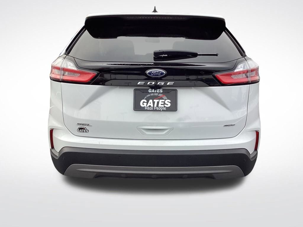 Used 2024 Ford Edge SEL image 8