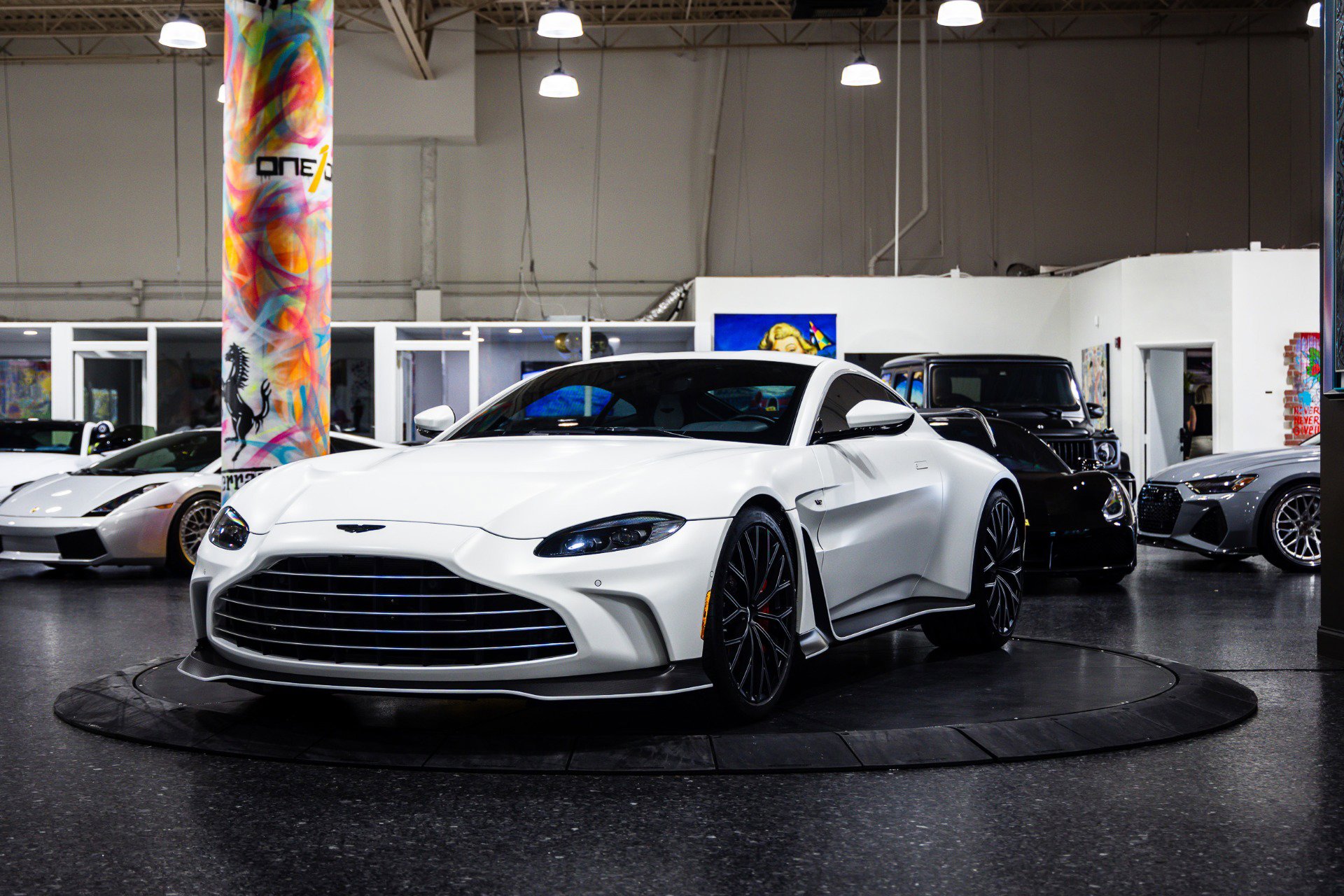 Used 2023 Aston Martin V12 Vantage image 16