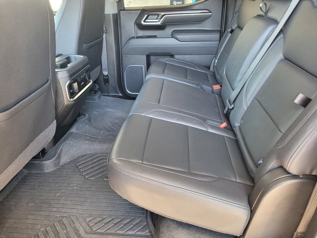 Used 2025 Chevrolet Silverado 1500 LTZ w/ LTZ Premium Package AWD/4WD image 7