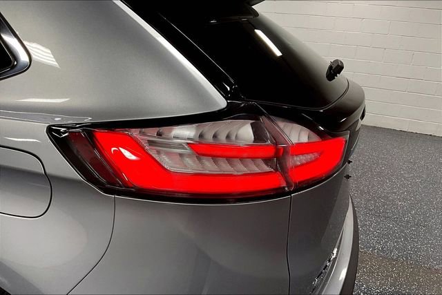 Used 2020 Ford Edge Titanium w/ Equipment Group 301A image 24