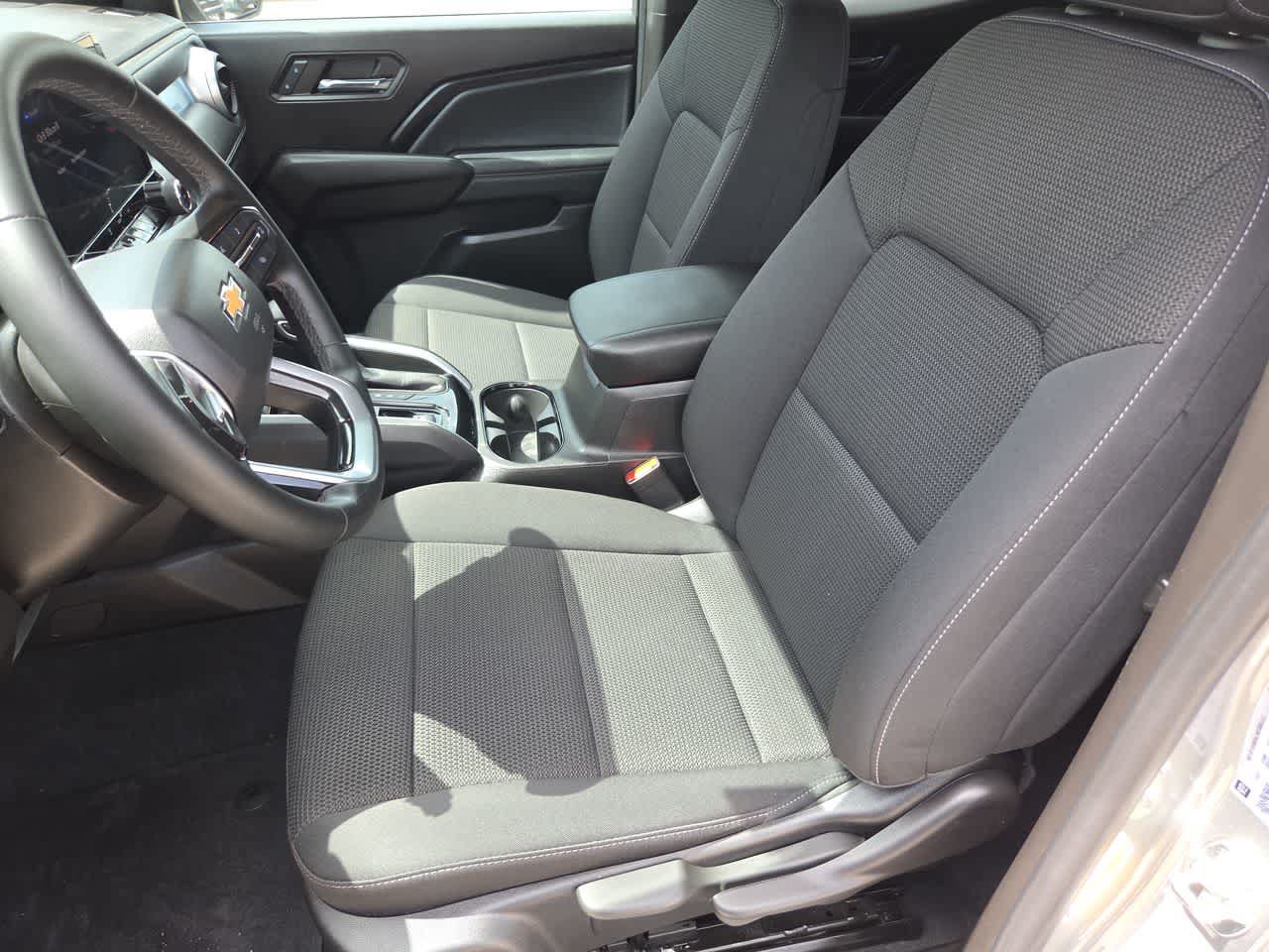 Used 2024 Chevrolet Colorado LT w/ Advanced Trailering Package AWD/4WD image 19