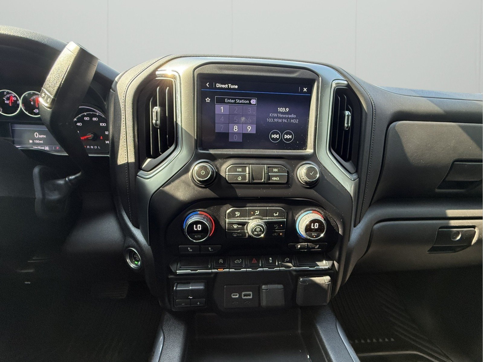 Used 2021 Chevrolet Silverado 1500 RST w/ Rally Edition AWD/4WD image 11