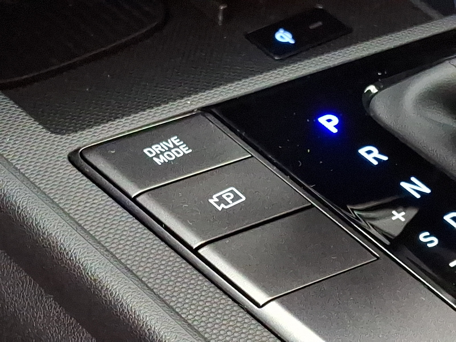 Used 2026 Hyundai Elantra Sport FWD image 27