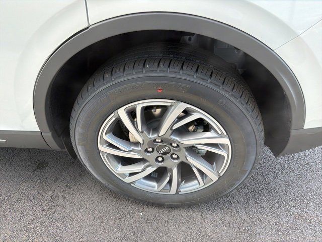 New 2026 Lincoln Corsair Premiere image 6