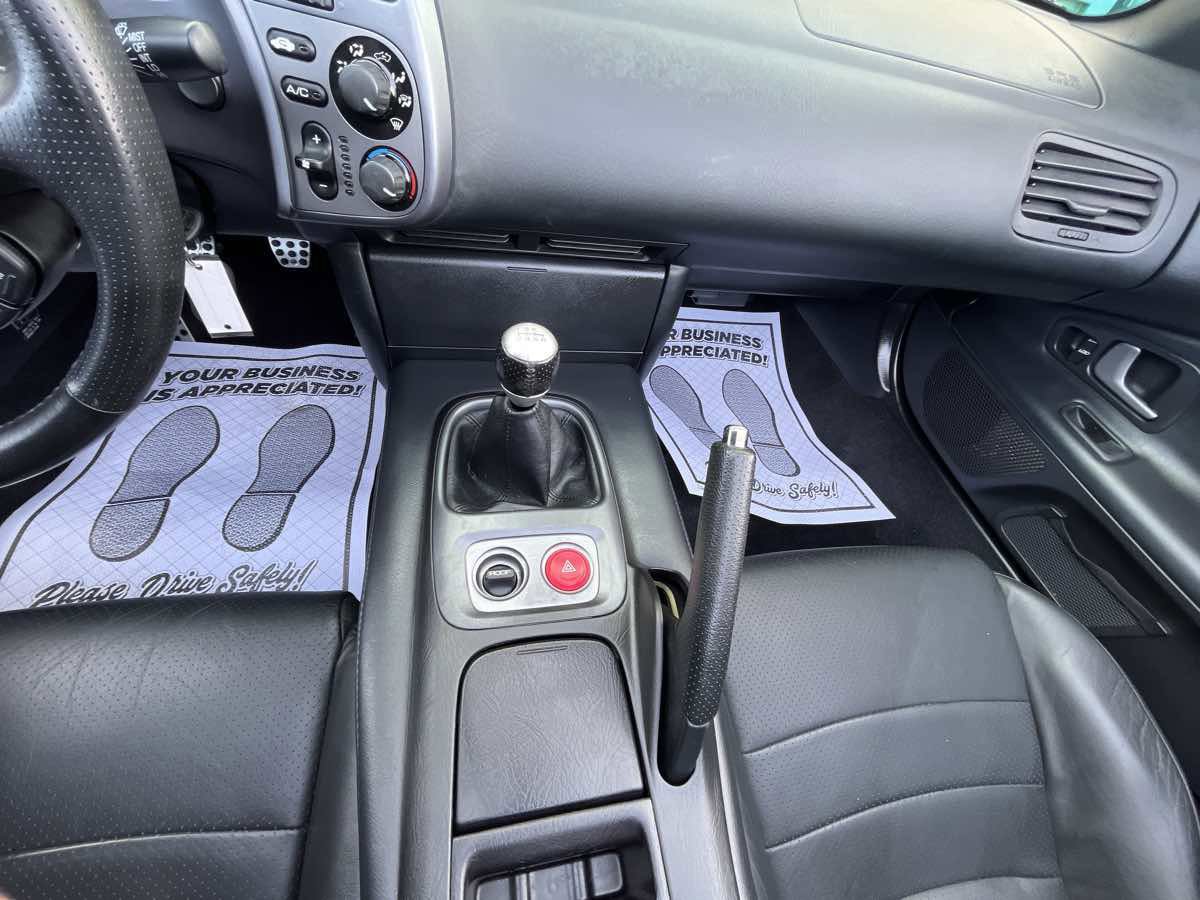 Used 2002 Honda S2000 image 16