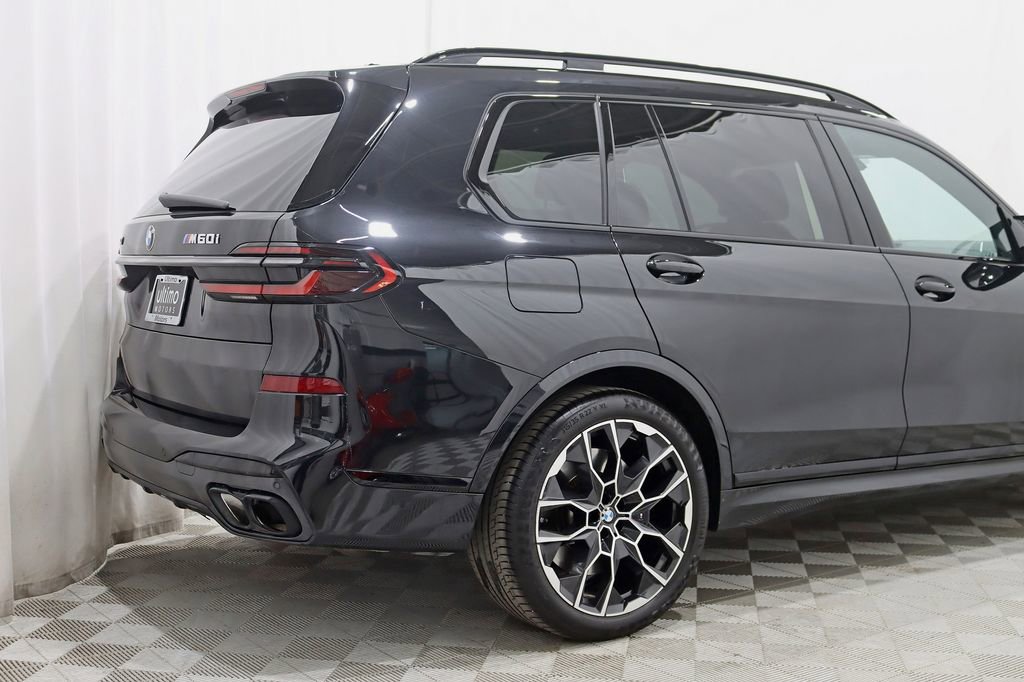 Used 2024 BMW X7 M60i w/ Executive Package image 9