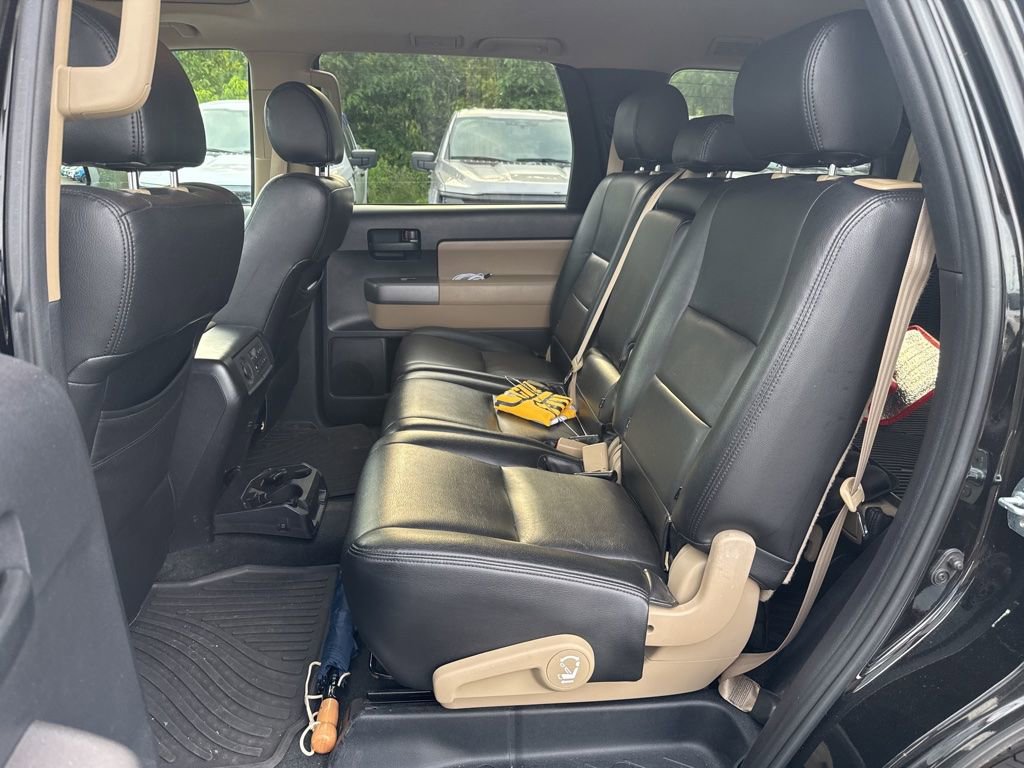 Used 2015 Toyota Sequoia SR5 AWD/4WD image 18