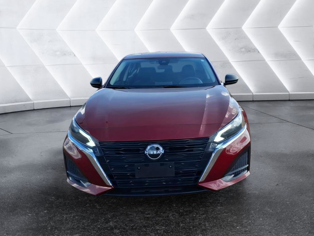 Used 2025 Nissan Altima 2.5 SV image 8