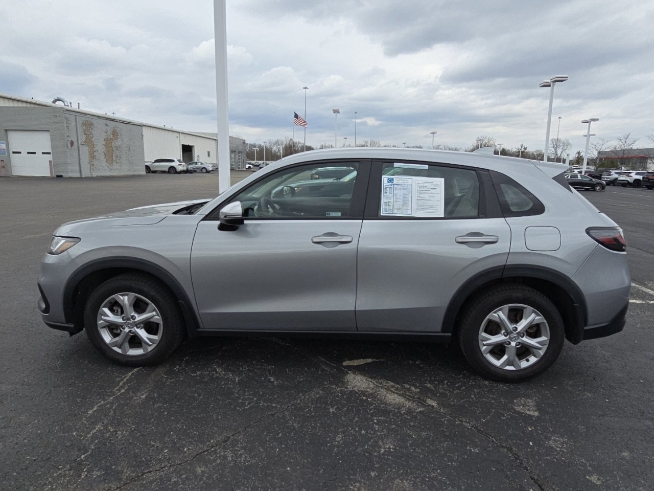 Used 2023 Honda HR-V LX image 8