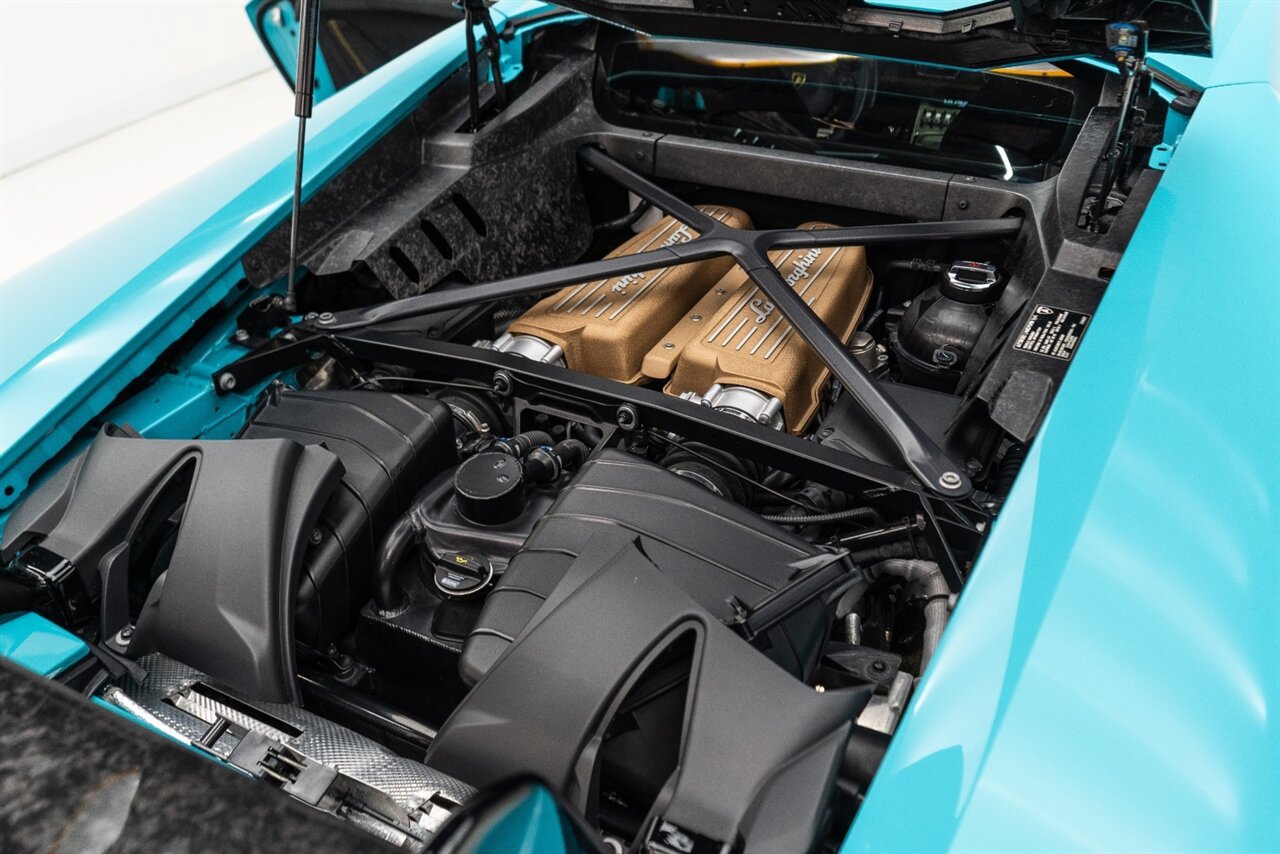 Used 2019 Lamborghini Huracan Performante AWD/4WD image 86