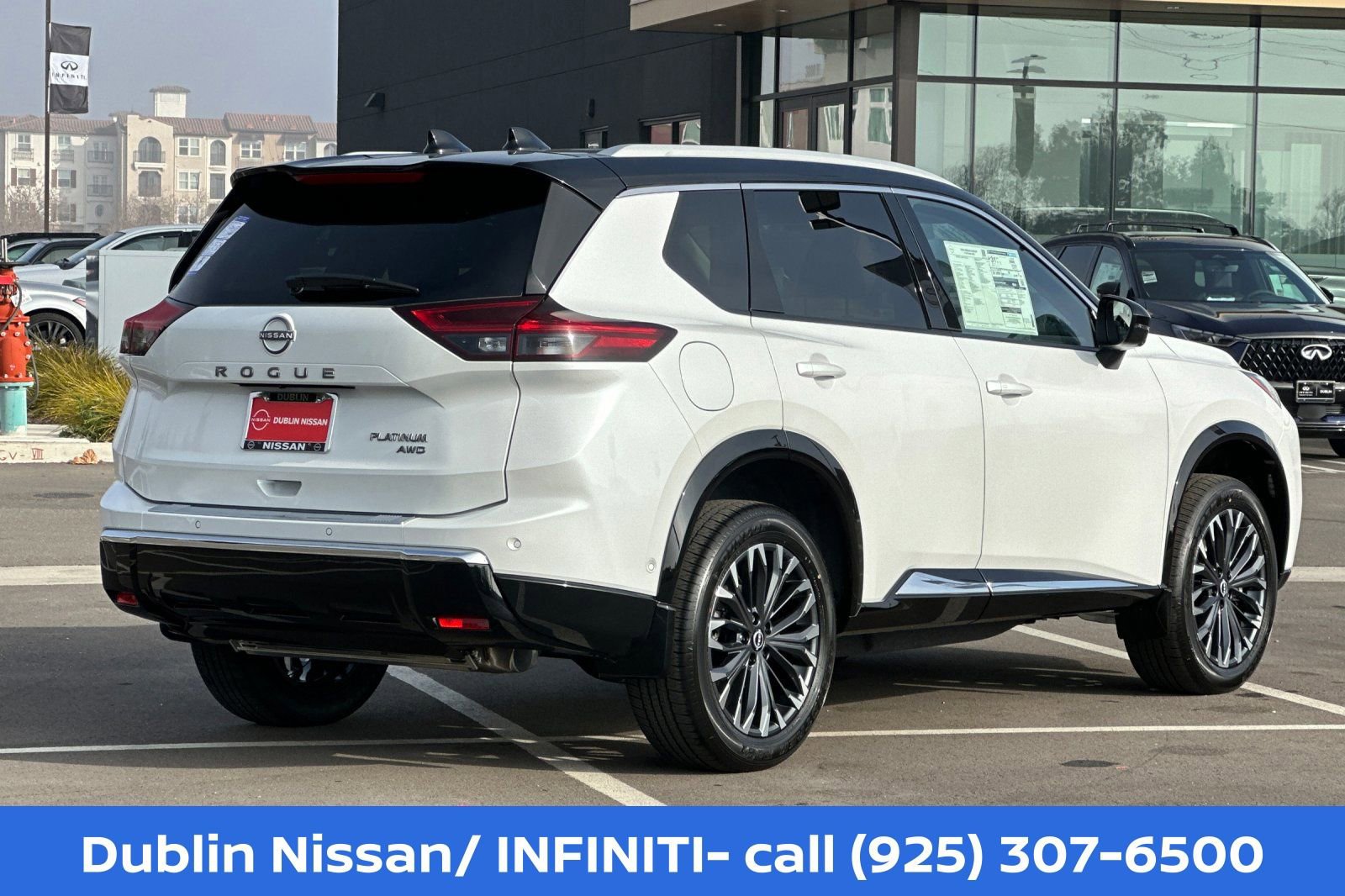 New 2026 Nissan Rogue Platinum w/ Tech Package AWD/4WD image 4