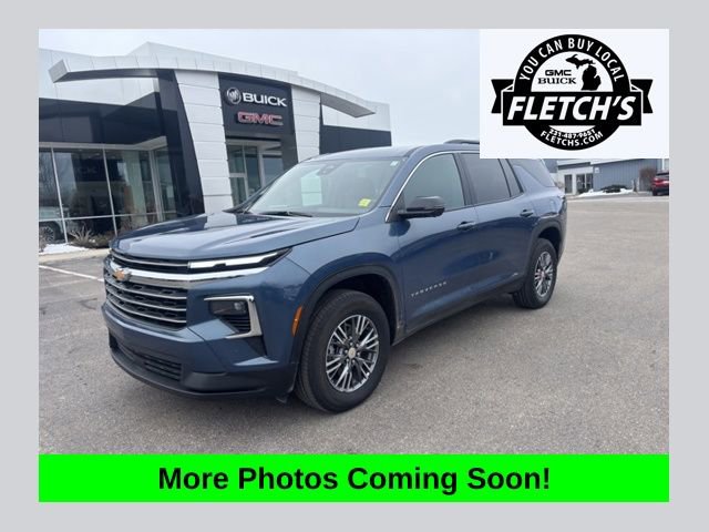 Used 2025 Chevrolet Traverse LT w/ Driver Confidence Package image 1